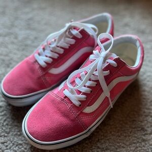 Women’s Coral Lowtop Classic Vans Size 7.0